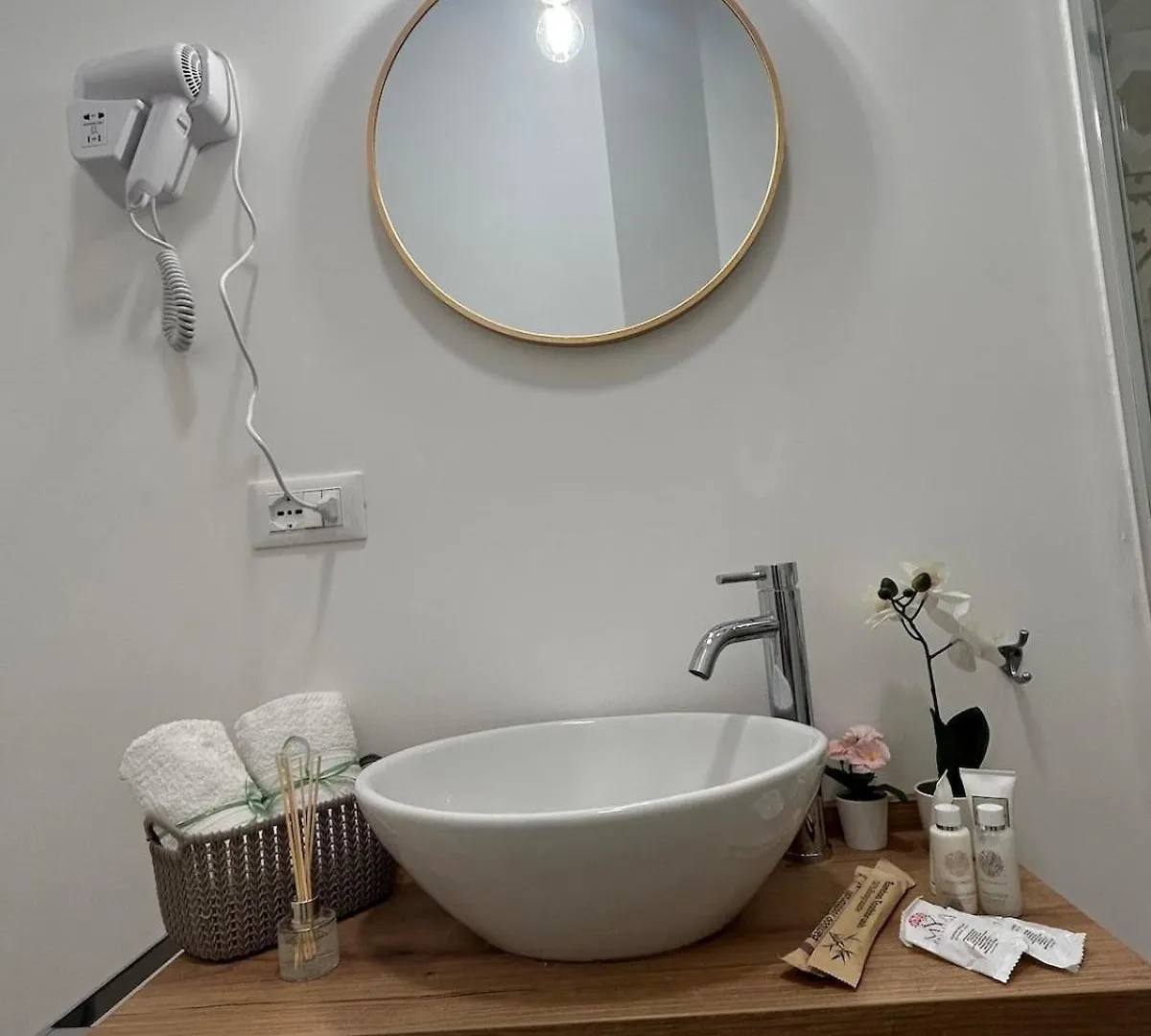 New Apartment Legnano 15' Mxp, Rho Fiera E Milano 0*,  Italy